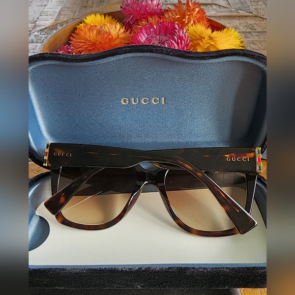Gucci Sunglasses - GG0459S - Picture 8 of 9
